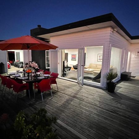Ocean Front East End Beach House New Plymouth Exterior photo