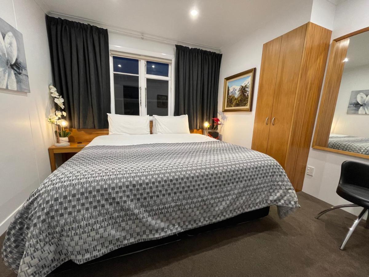 Ocean Front East End Beach House New Plymouth Exterior photo